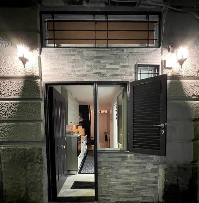 White House Spacca Napoli Exterior photo